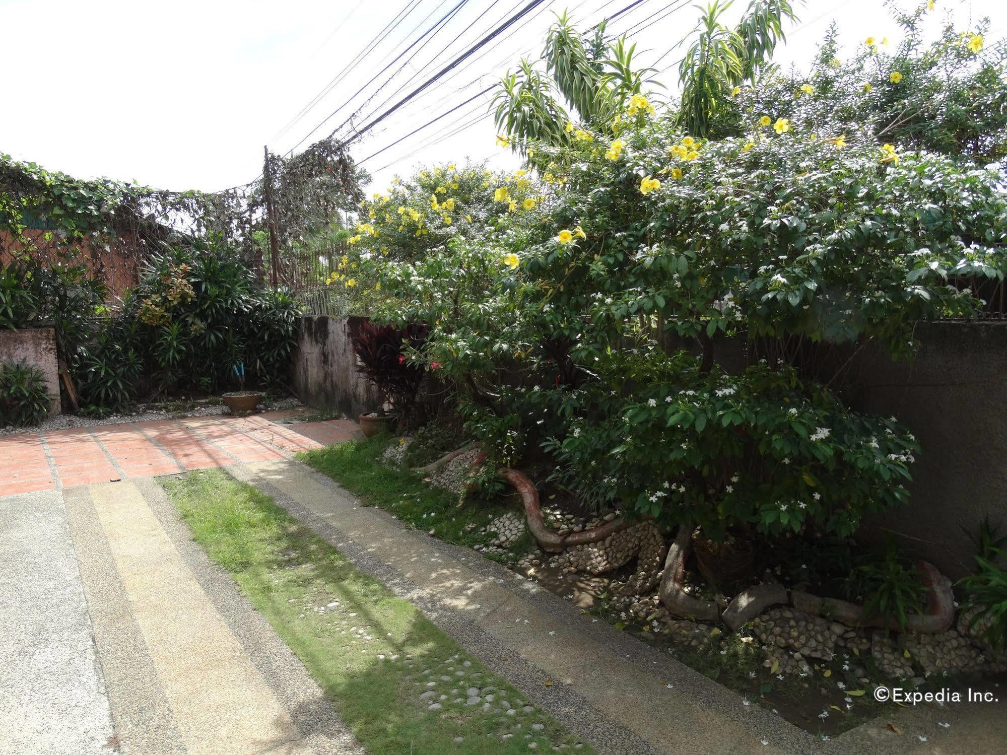 Casa Ruby Pension House Davao City Buitenkant foto